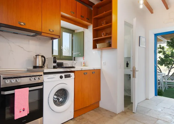 Ancient Meropia - Artemis, Traditional House- Family, Apollonia